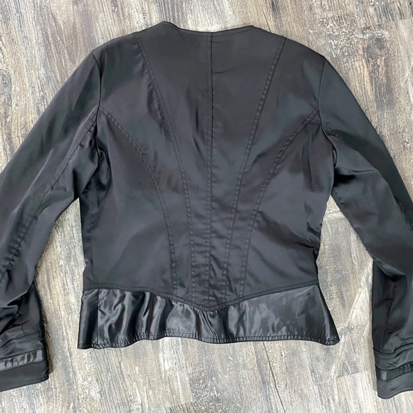 Black tailored jacket - Picture 4 of 6